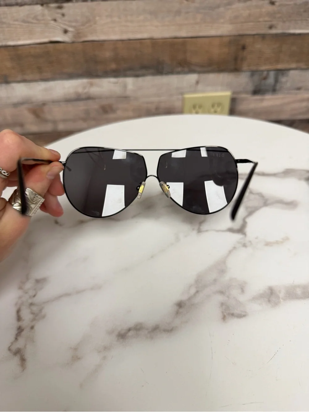 DIFF Charitable Eyewear Black Metal Aviator Sunglasses N/S